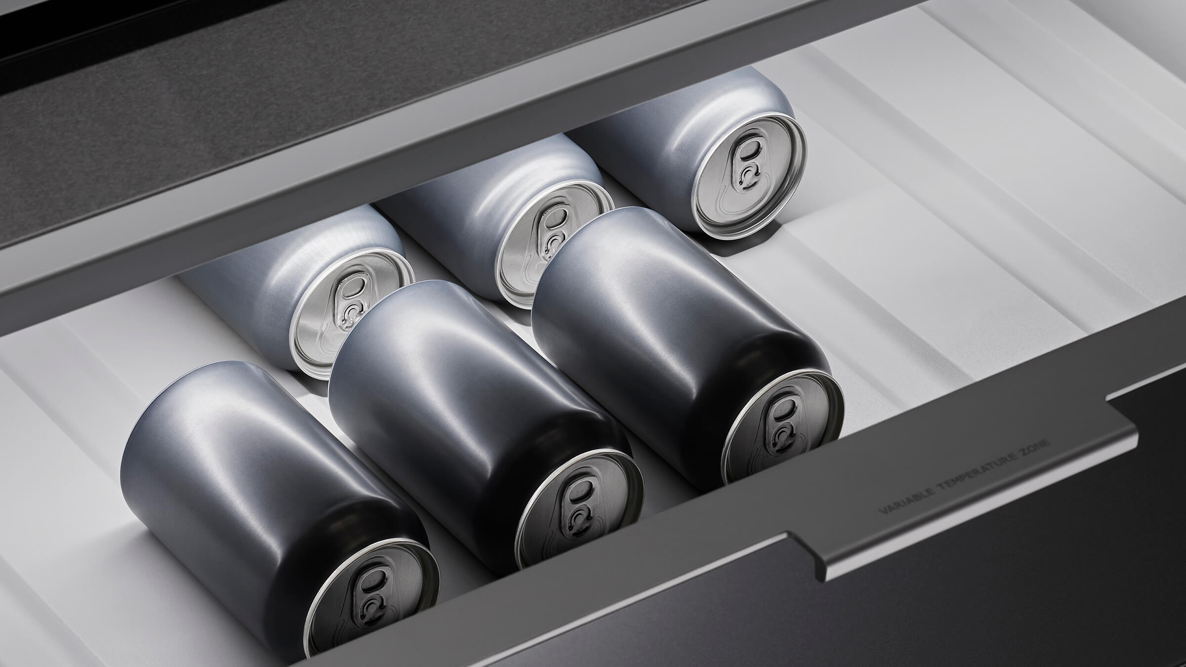 Variable temperature drawer configured to Chill mode, ideal for highly perishable food items